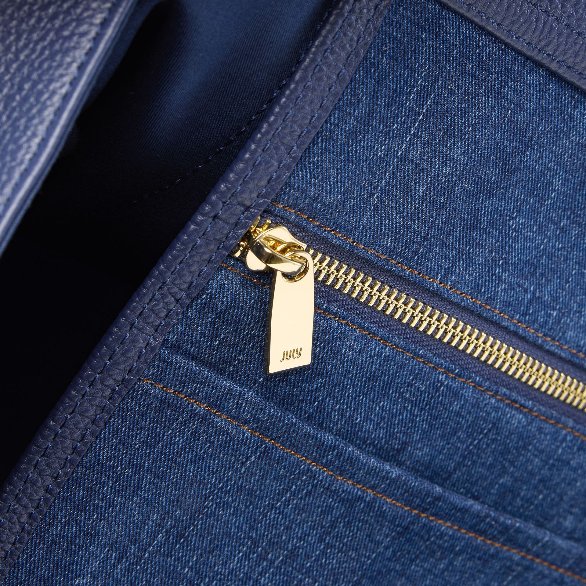 PDP_Book Tote_BTF_7.jpg