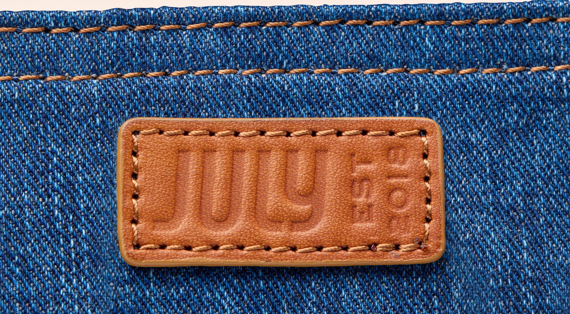 Denim_Detail_Desktop.jpg