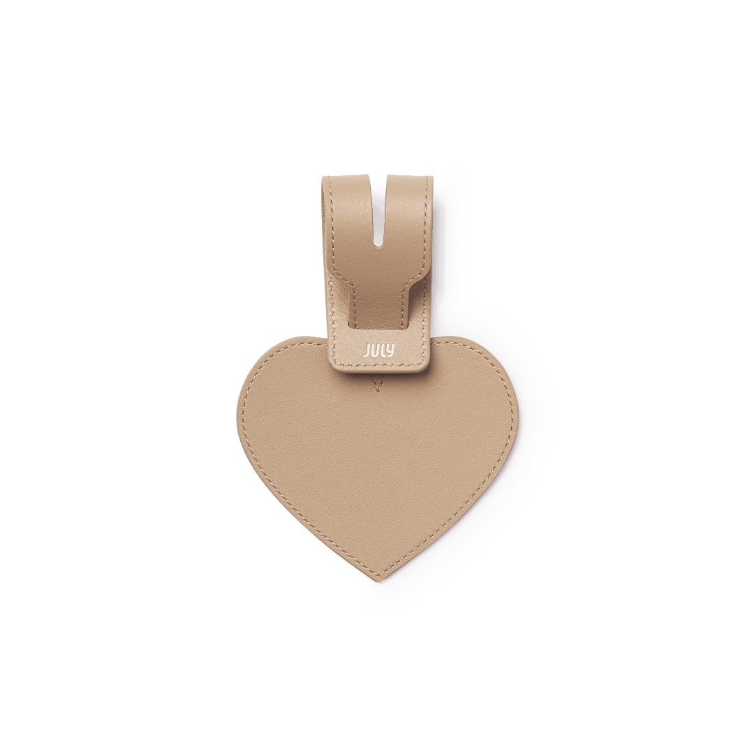 Shop All Page_LuggageTag_Heart_Oyster.png