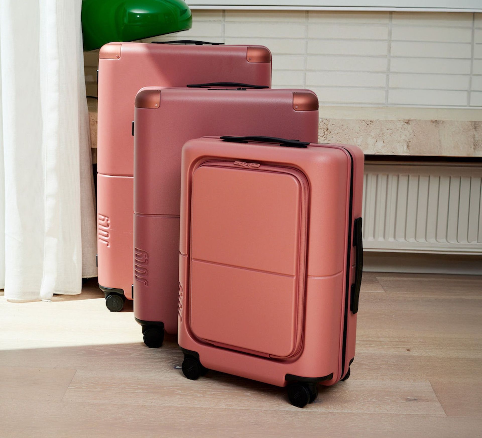 Build_Your_Luggage_Set.jpg