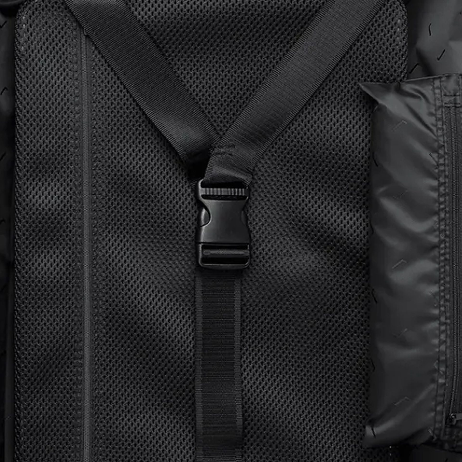 CS_Strap_Detail.jpg