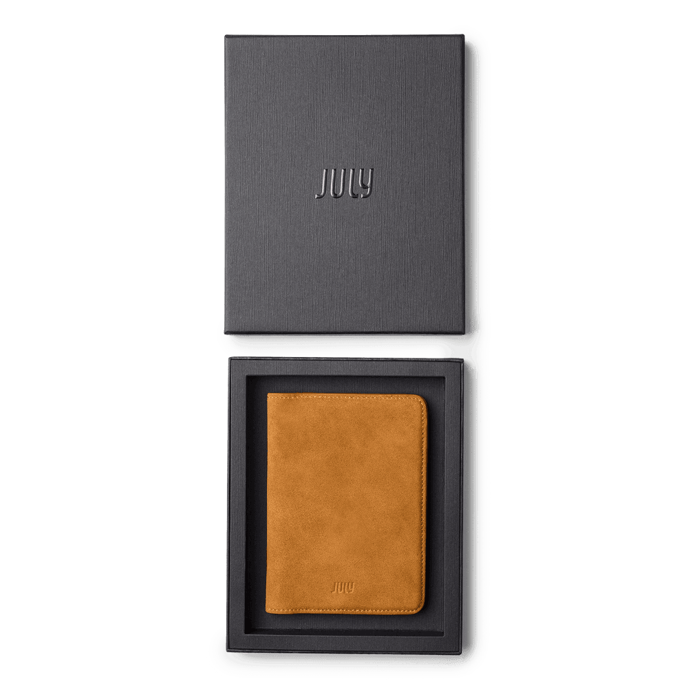 Small_Travel_Wallet_Suede_Whiskey_6_ab691f8b61.png