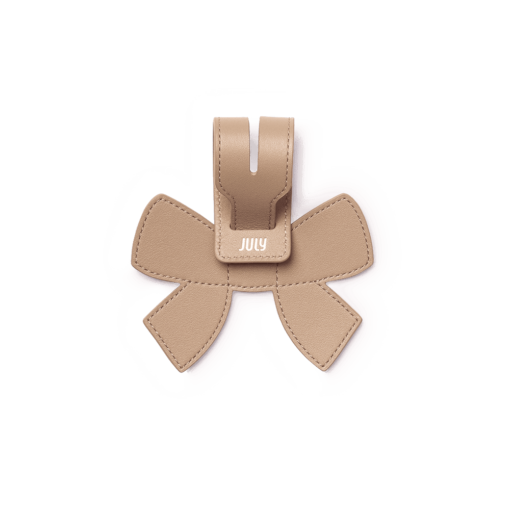 Luggage_Tag_Bow_Oyster_1_67aa5a6ef0.png