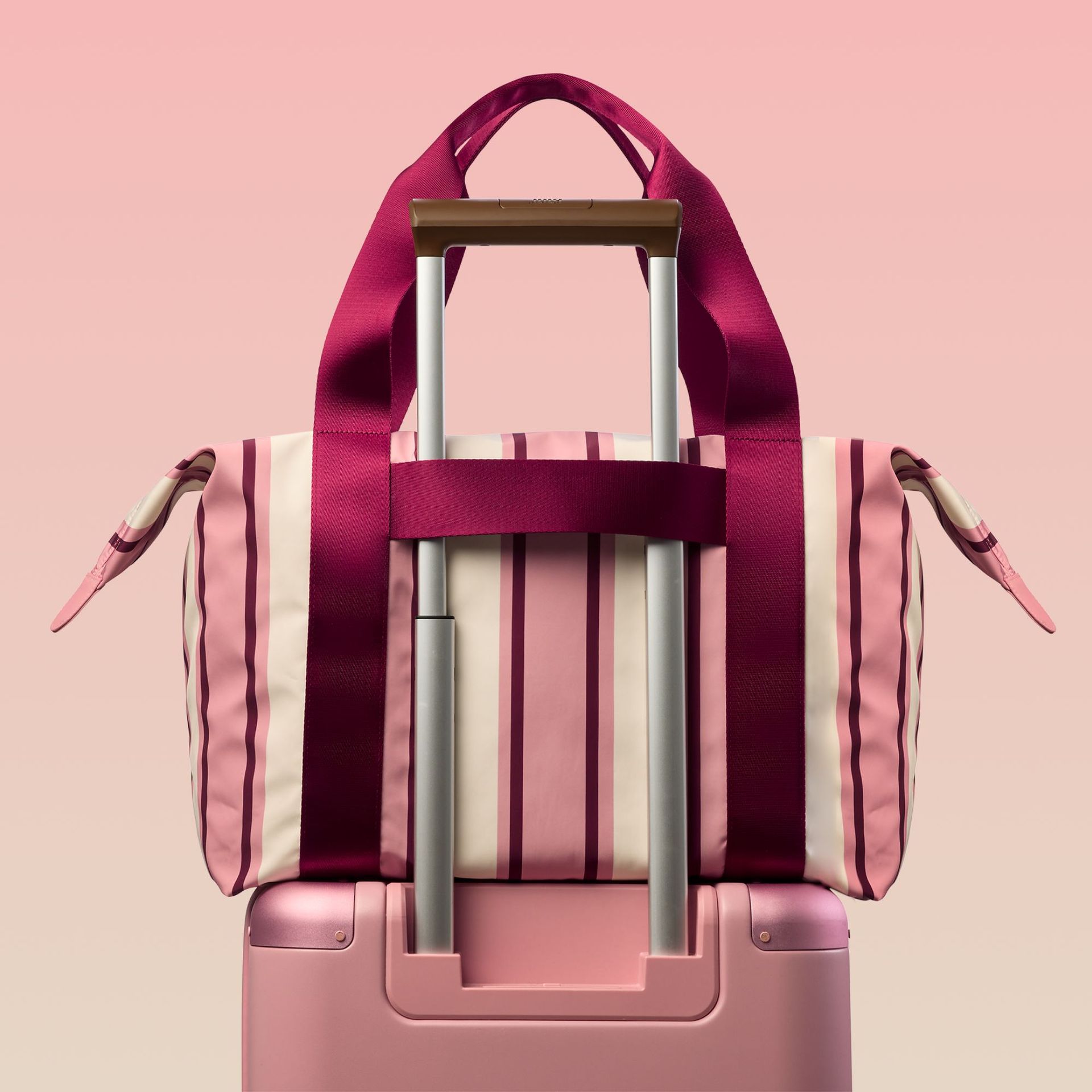 1_Luggage Pass-Through Band.jpg