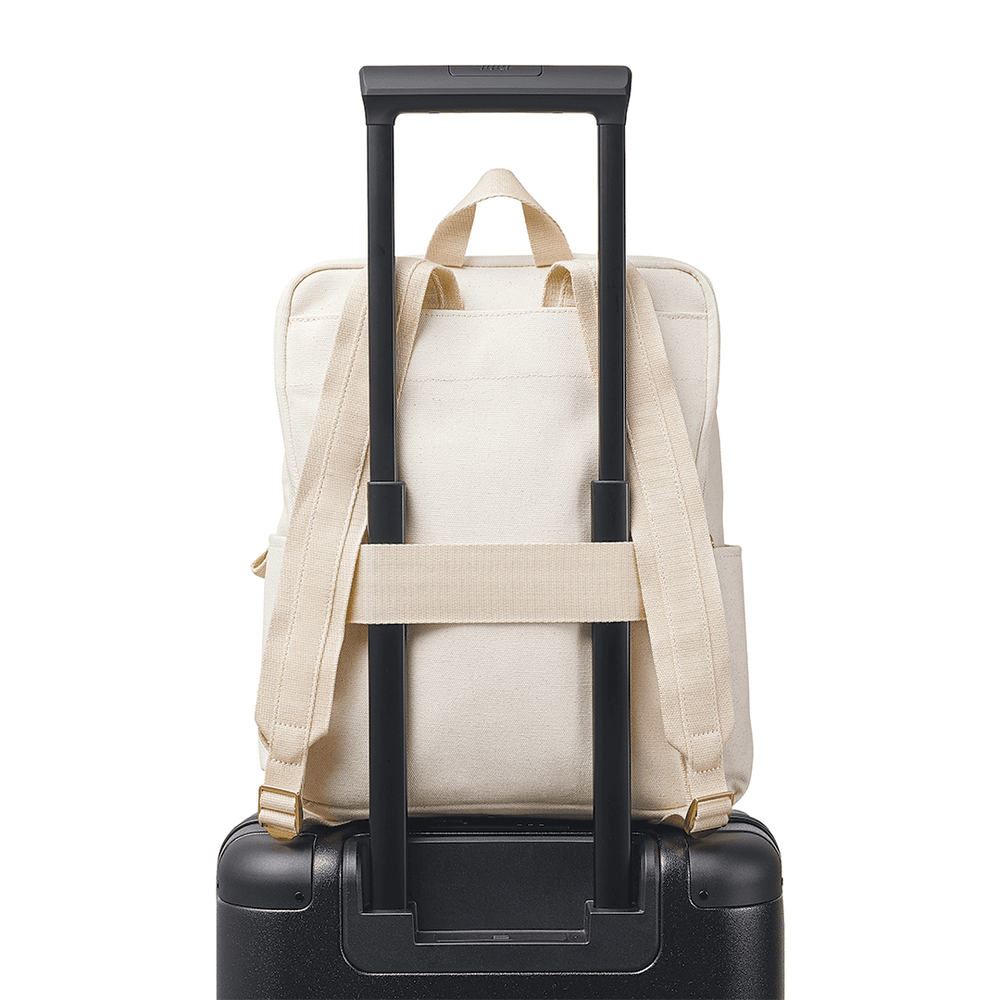 Everyday_Backpack_Natural_8_dbf6e88145.png